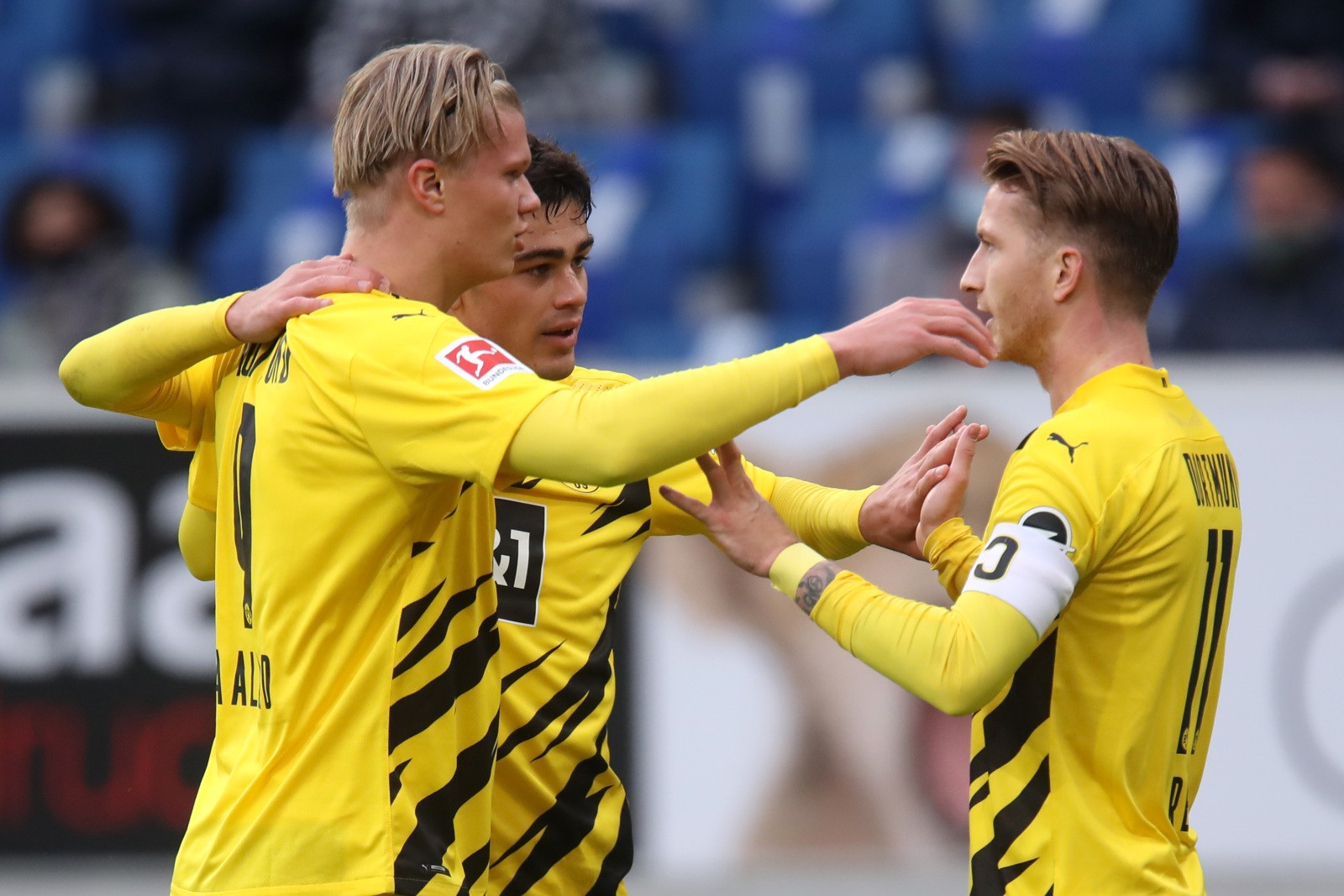 从镜头里走 从镜头里走