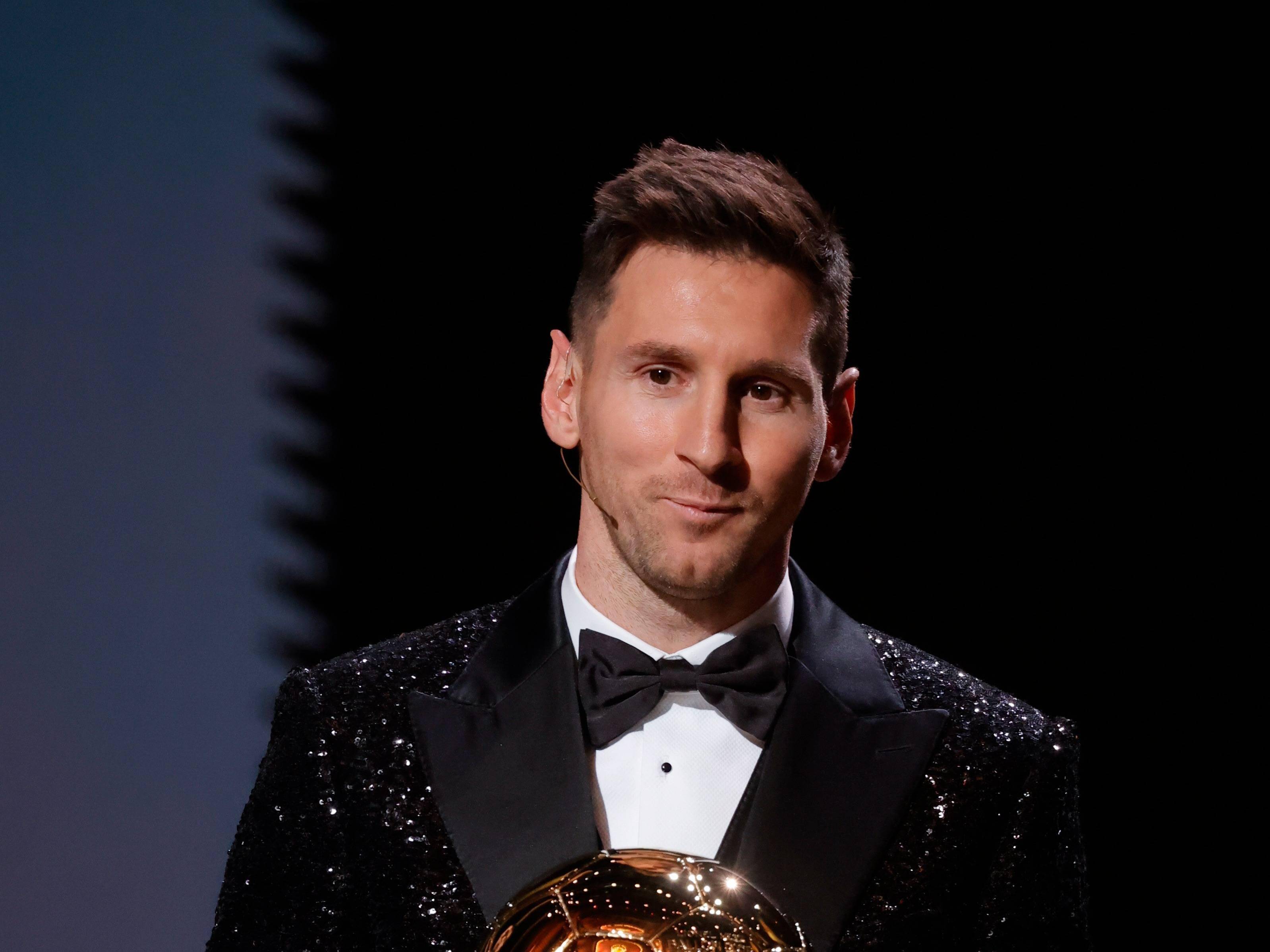 于中场对位 于中场对位